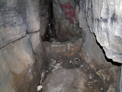 Devil's Hole Cave photo 04